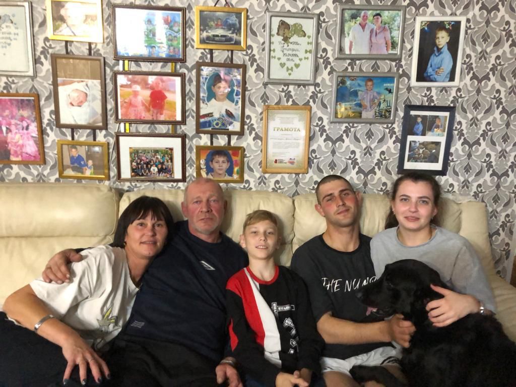 семья Кудряшовых.jpg семья Кудряшовых.jpg